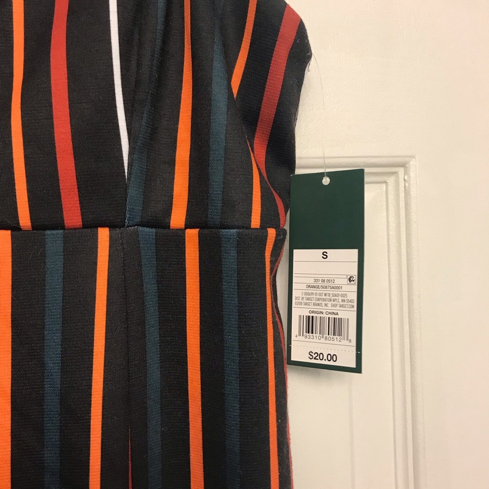Dress NWT - Picture 2 of 4